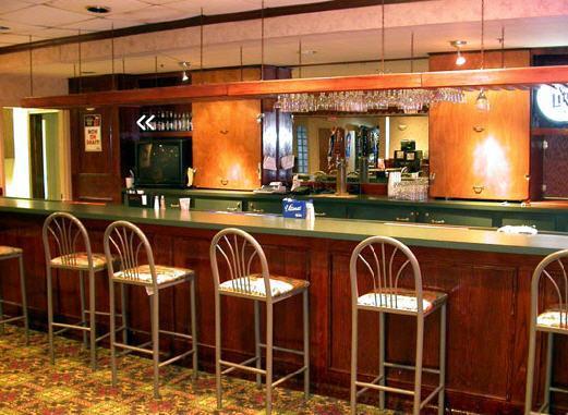 Отель Ramada Moline East Moline Экстерьер фото